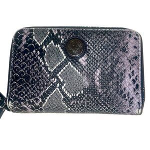 Ann Klein Double Zippered Wallet.    PURS159